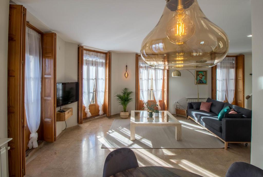 Lovely Apartment! - Duplex Apartment With Terrace