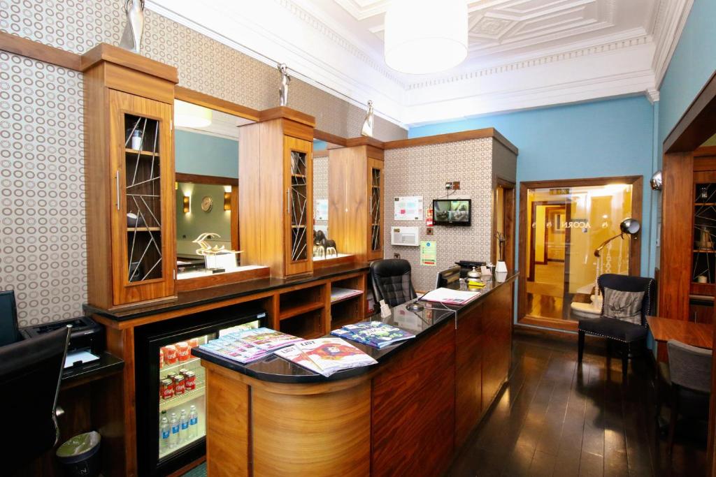 Acorn Hotel - Resim 8
