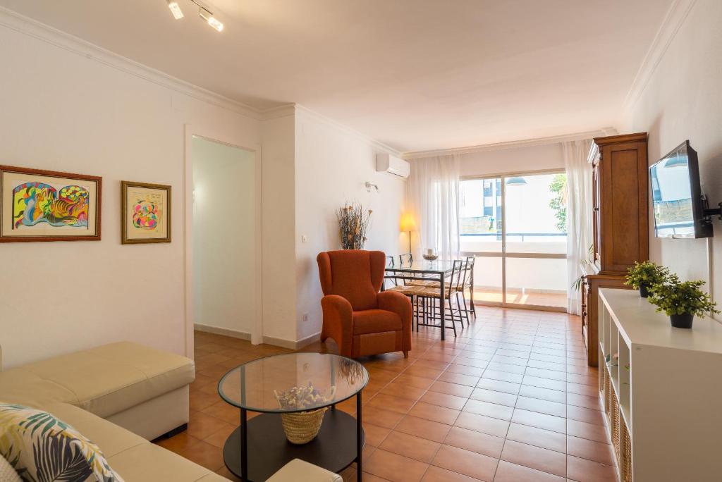 Apartamento frente a la playa con gran terraza, Málaga ...