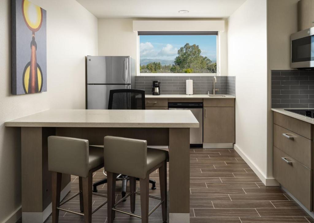 Hyatt House San Jose Airport photo