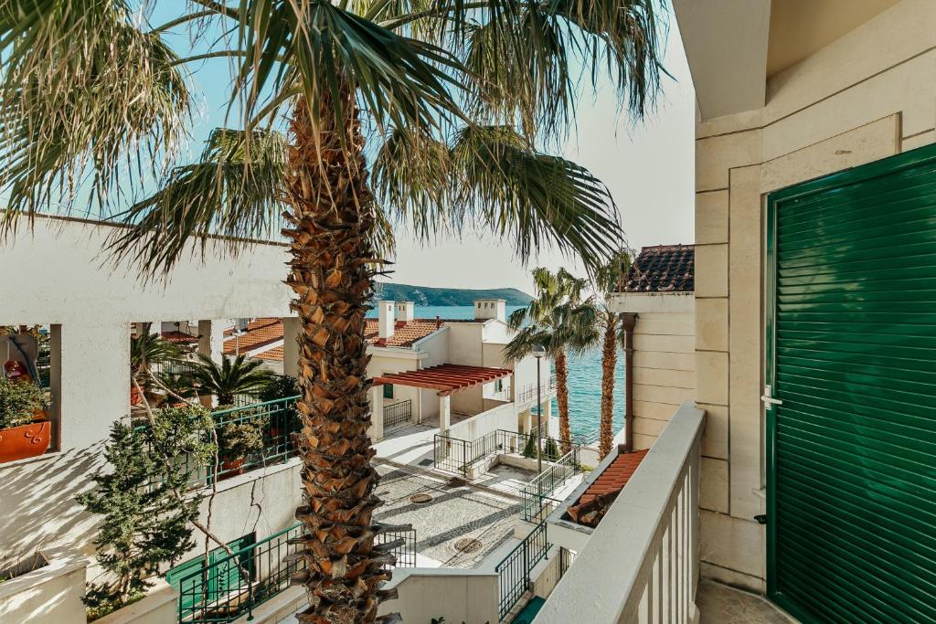 Palma Apartments - Studio With Balcony