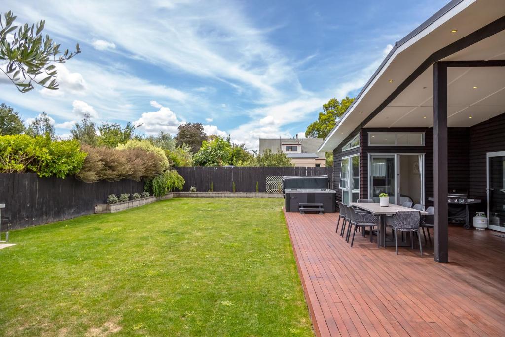 Wind Down on Esther - Resim 13