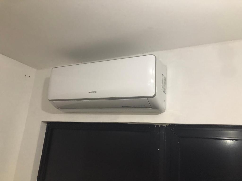  Apto703 - Quarto e sala na praia de Ponta Verde para 6 pessoas