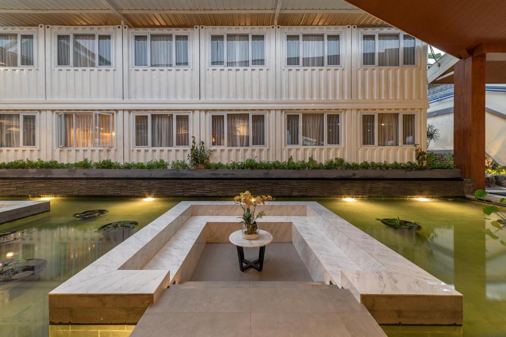 Fotografie z fotogalerie ubytování Kontena Hotel v destinaci Batu