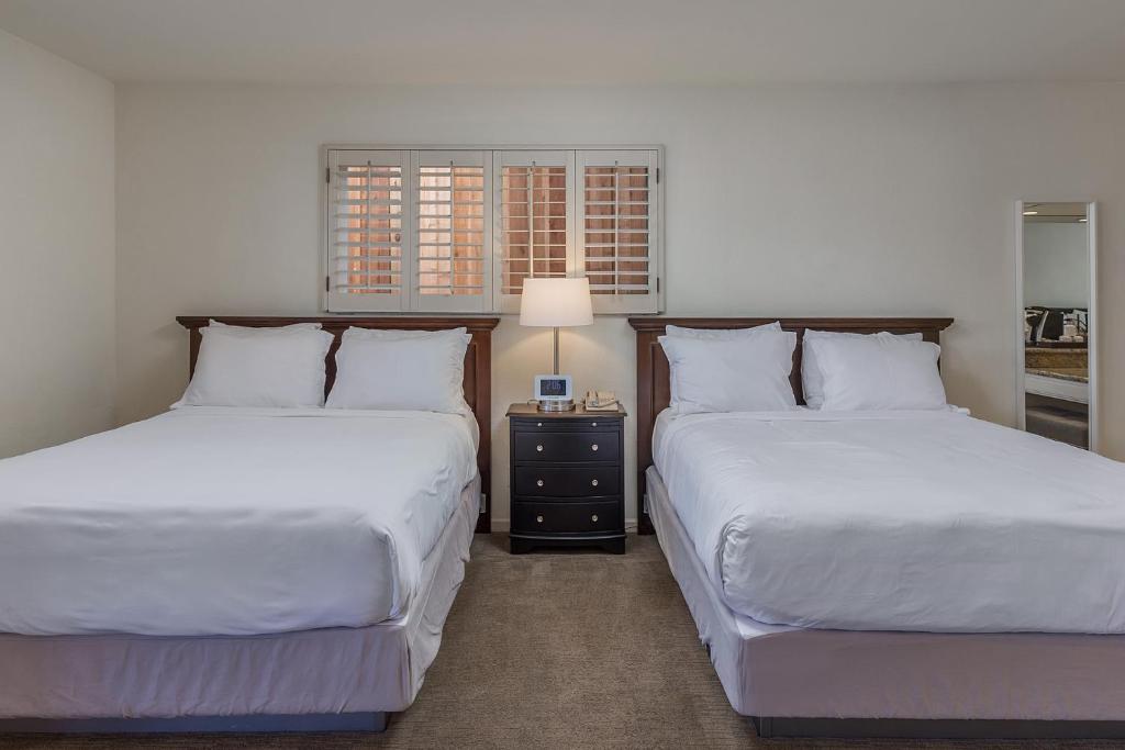 Saratoga Oaks Lodge photo