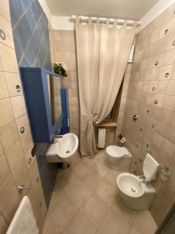 A bathroom at B&B San Michele Foggia
