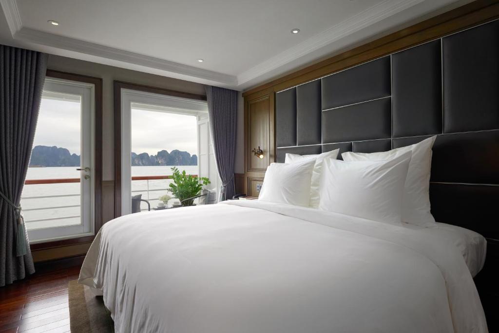 Paradise Grand Cruise - Lan Ha Bay - 1