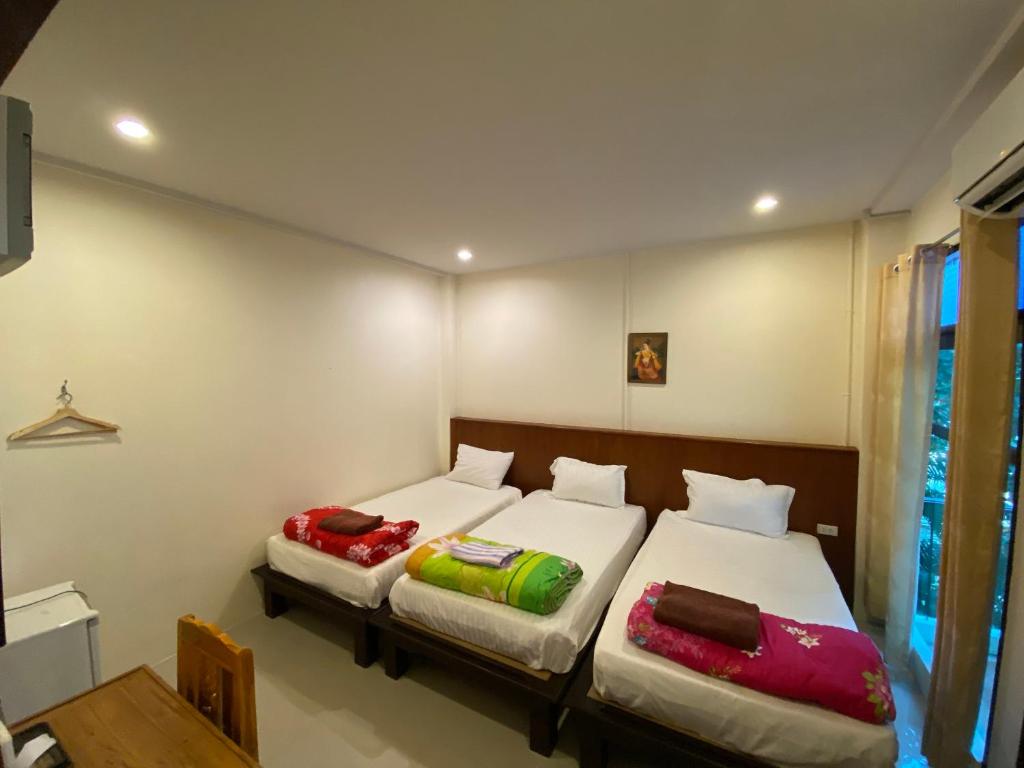 Jitra Resort - Budget-Dreibettzimmer