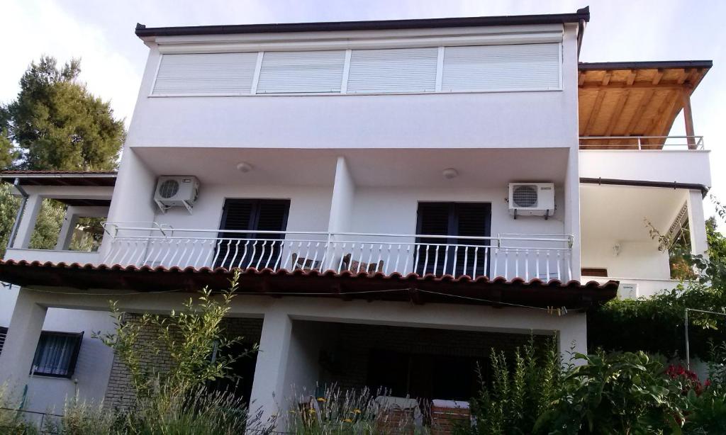Budova, v ktorej sa apartmán nachádza
