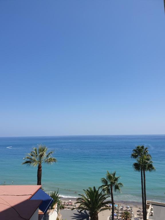 Aparthotel La Roca.Lujo, relax y paz (Spanje Torremolinos ...