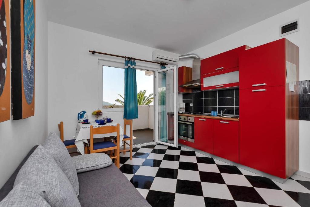 Kuchyň nebo kuchyňský kout v ubytování Apartments Vele