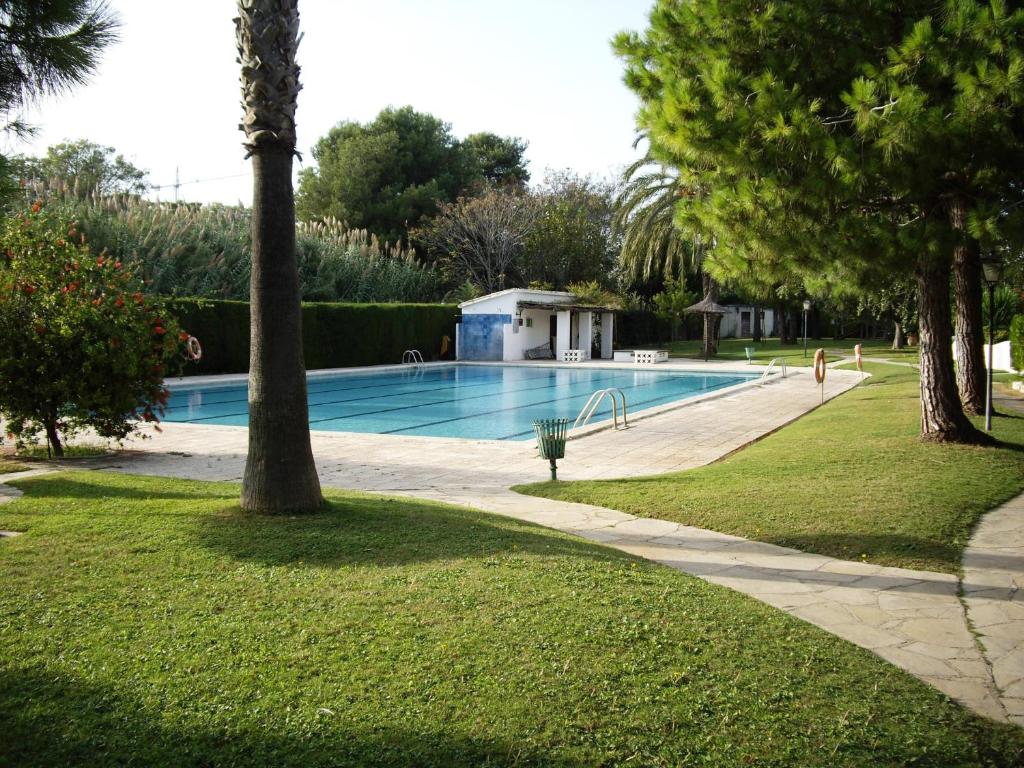 Booking.com: Villa Service - Alorda park , Calafell, España ...