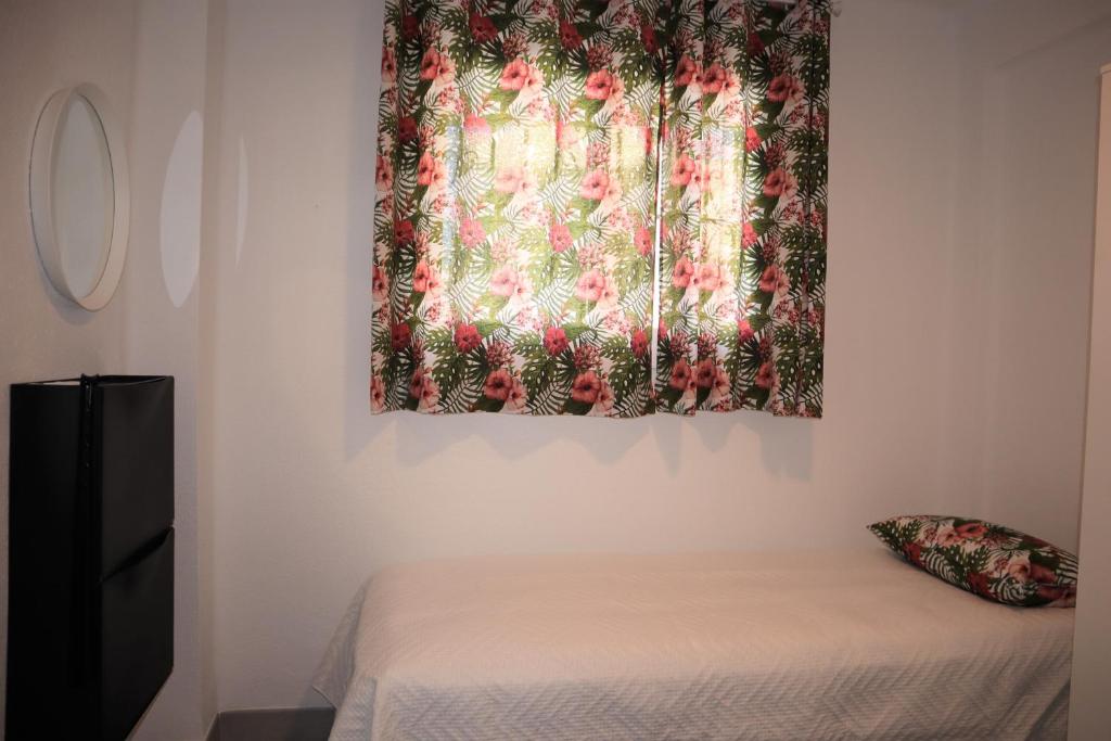 Posteľ alebo postele v izbe v ubytovaní Coronado 147 Casasol Apartments