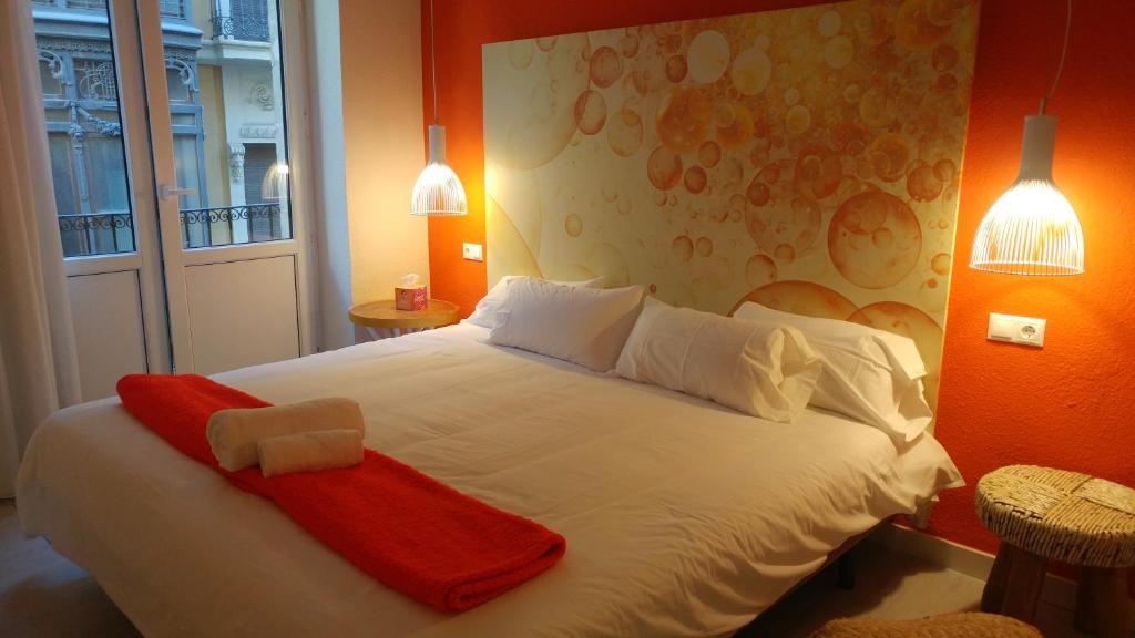 San Francisco 10 - 6 Apartamentos Boutique en el Centro - Playa Postiguet - Housity