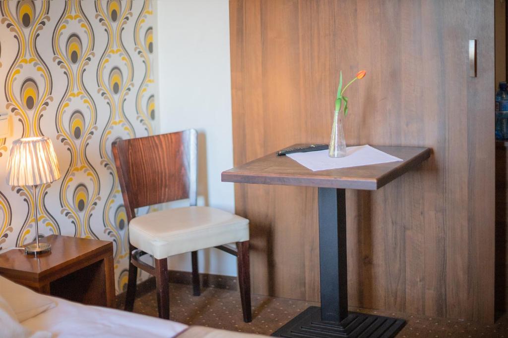 Postel nebo postele na pokoji v ubytování Pod Wzgórzem Bed & Breakfast