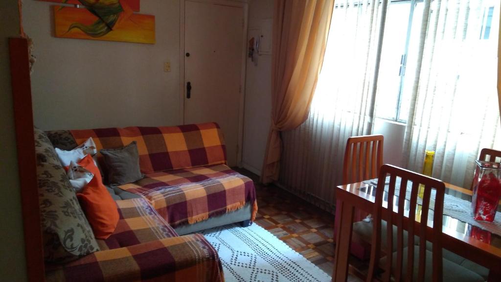  Quarto Individual