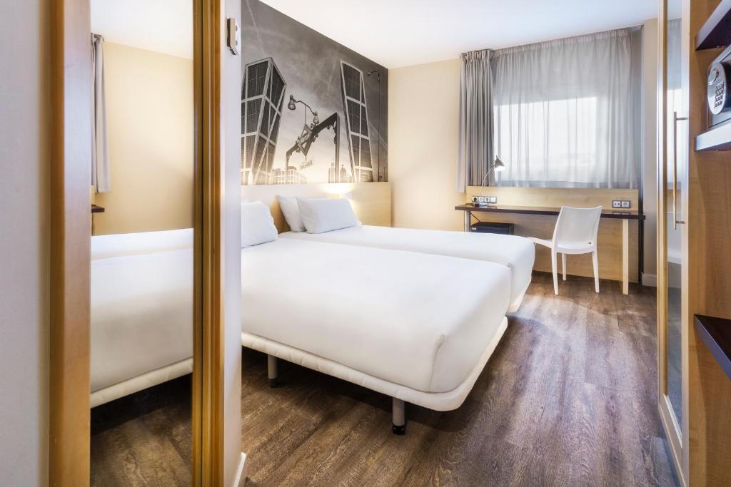 B&B HOTEL Madrid Aeropuerto T1 T2 T3 - Resim 13