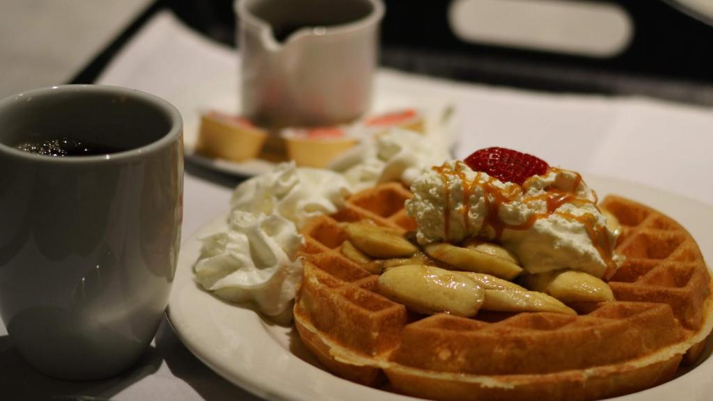 Century Plaza Hotel - Resim 9