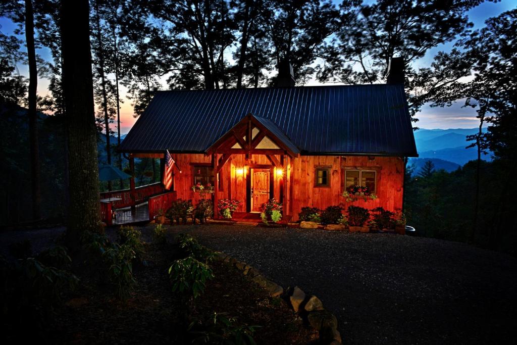 Buffalo Trace Cabin with Panoramic Smoky Mtn Views, Bryson City – Updated  2021 Prices
