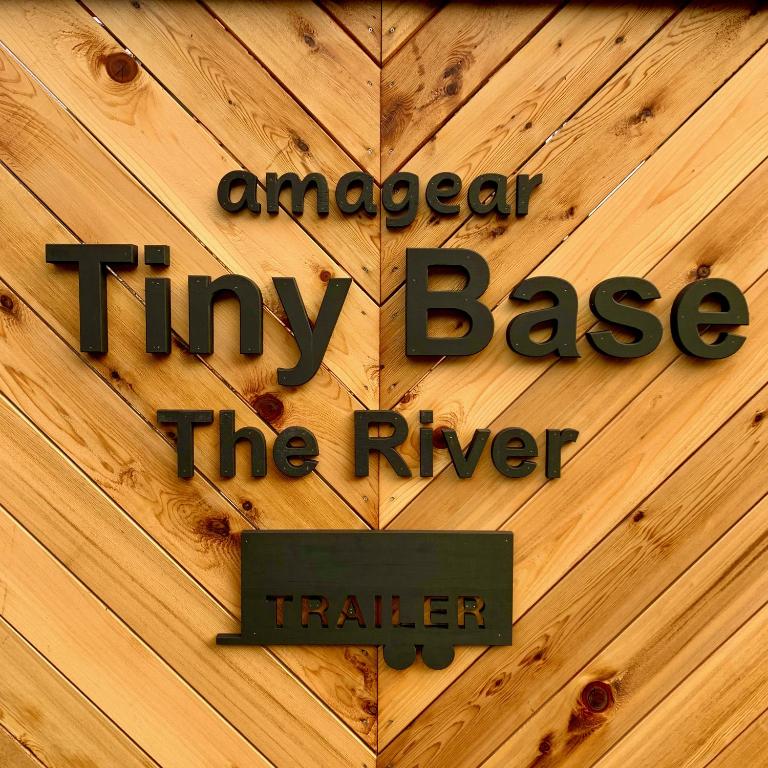 Certifikát, hodnocení, plakát nebo jiný dokument vystavený v ubytování Tiny Base The River HOUSE & TRAILER