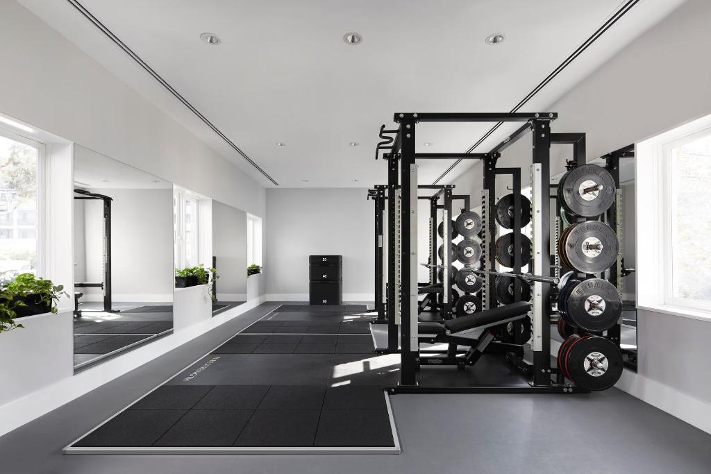 Fitness centrum a/nebo fitness zařízení v ubytování Little National Hotel Canberra