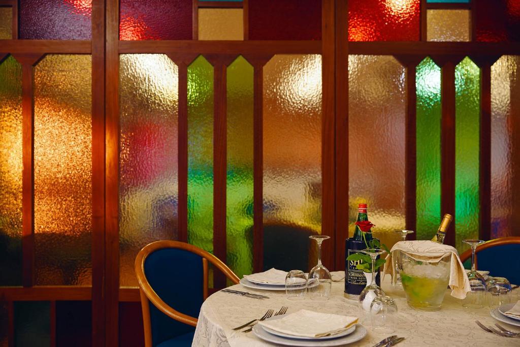 Restauracja lub miejsce do jedzenia w obiekcie Hotel Schuhmann