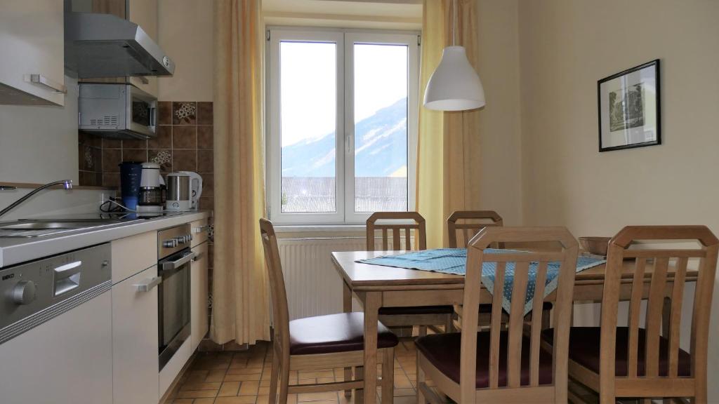 Kuchyň nebo kuchyňský kout v ubytování Haus Pleterski