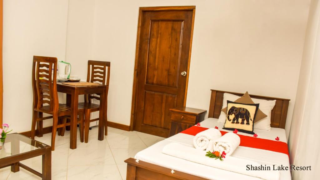 Shashin Lake Resort - 15