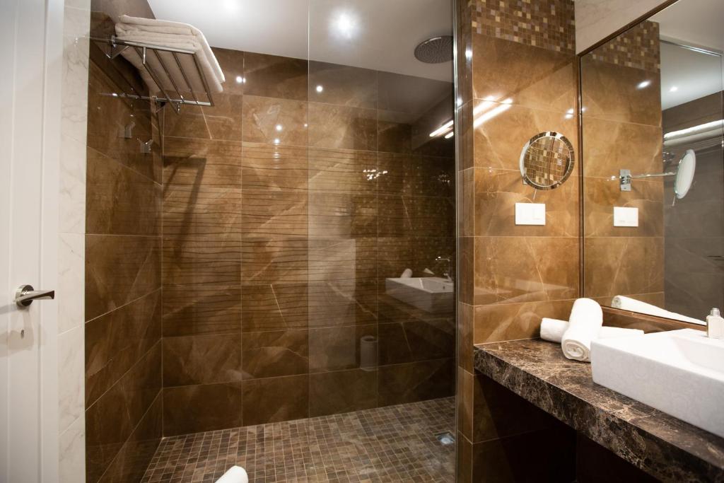 Koupelna v ubytování Boutique Hotel Élke Spa Superior