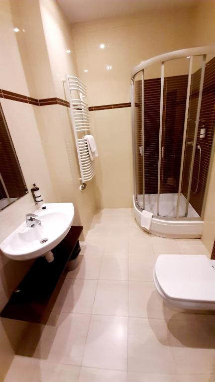 Kúpeľňa v ubytovaní Villa Tradycja