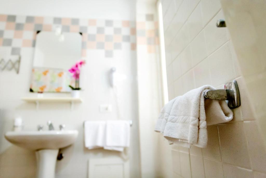 Koupelna v ubytování Hotel Montecodeno
