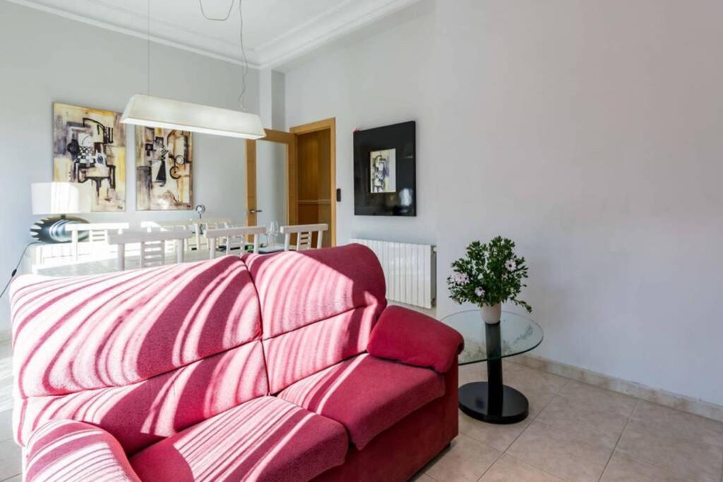 Posedenie v ubytovaní PRECIOSO APARTAMENTO EN EL BARRIO DE RUZAFA