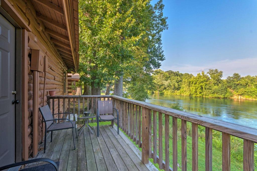 Heber Springs Cabin, 400 Ft to Direct River Access, Heber Springs