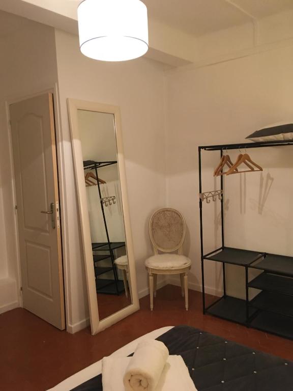 Les 2 grives - auberge restaurant - Tweepersoonskamer Met Uitzicht Op De Bergen
