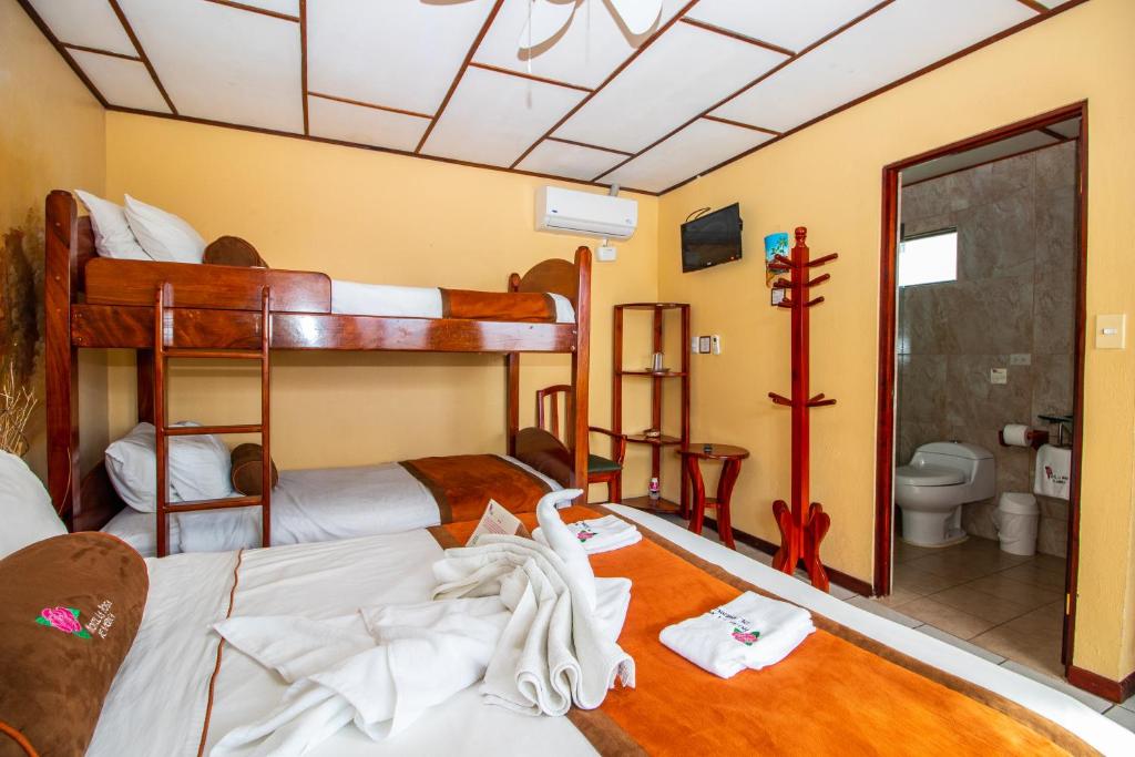 Hotel La Rosa de America - Quadruple Room