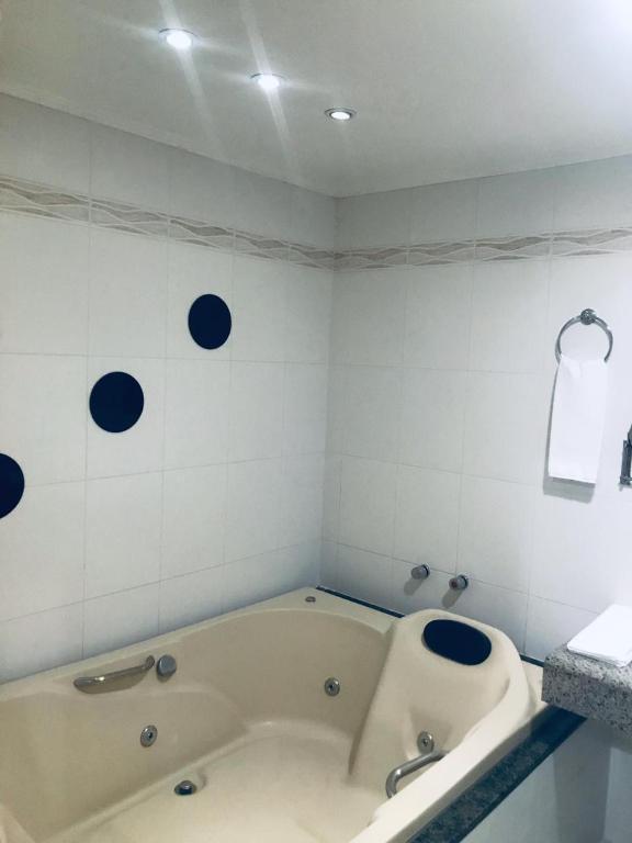  Oitis Hotel