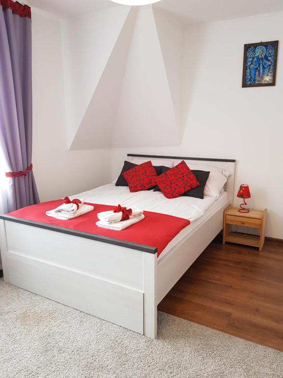 Postel nebo postele na pokoji v ubytování Pokoje u Agi
