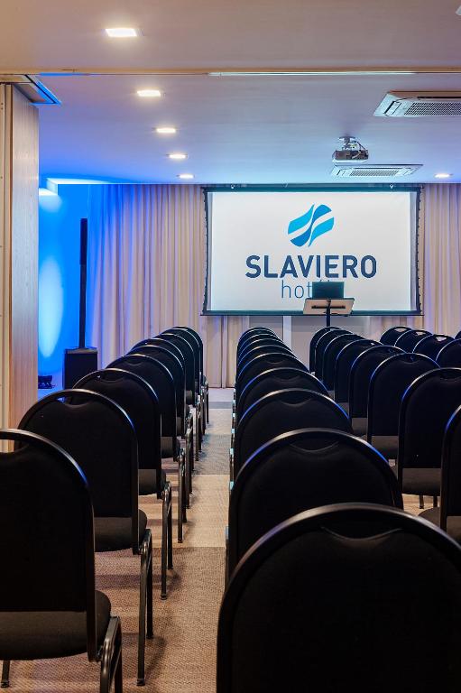  Slaviero Essential Curitiba Aeroporto