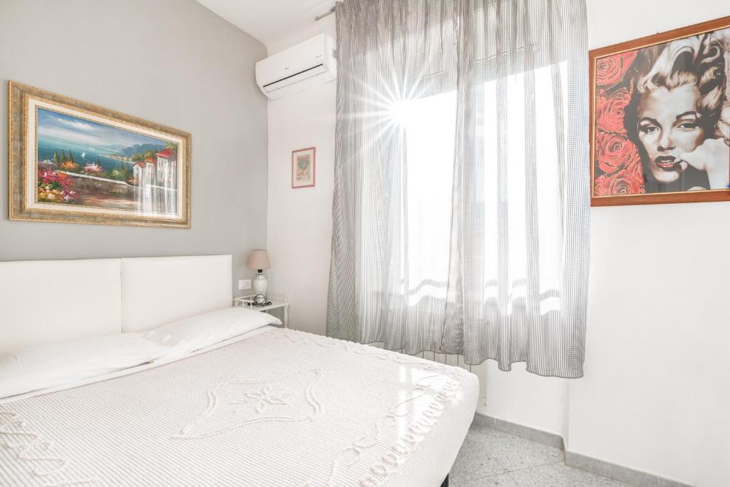 Postel nebo postele na pokoji v ubytování Lia Rooms 2