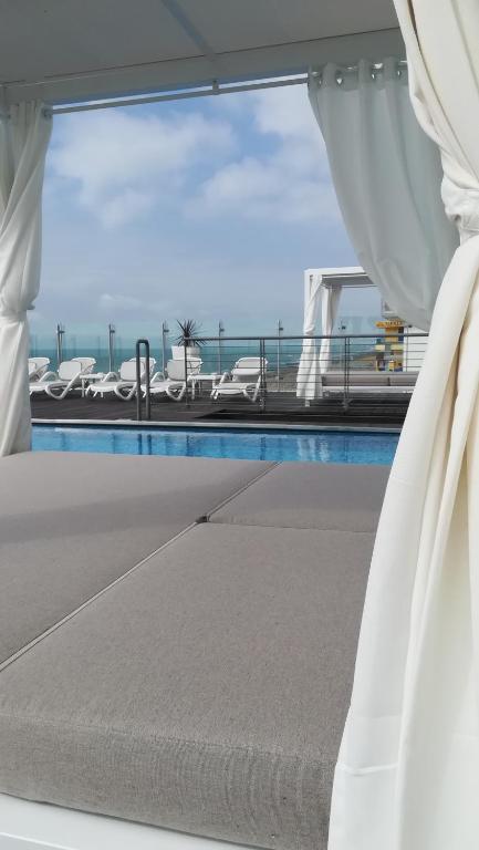 Bazén v ubytování Hotel Atlantico nebo v jeho okolí