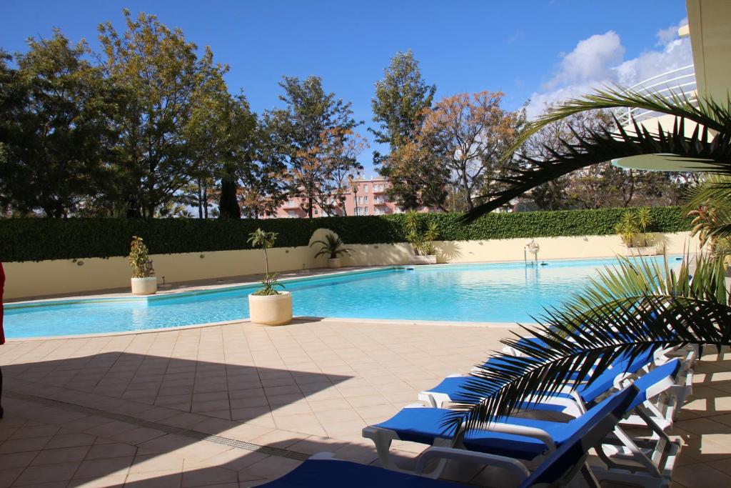 Bazén v ubytovaní Marina Vilamoura Apartment - Checkinhome alebo v jeho blízkosti