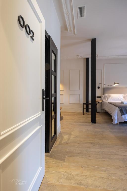 Barbarossa Suites Plaza de España - 15