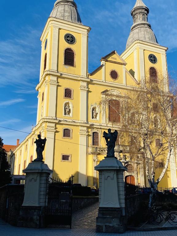 Uránia Apartmanház