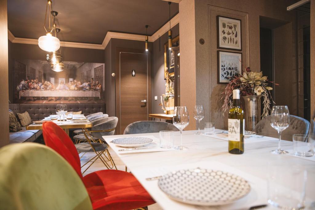 Nápoje v ubytování Eclat Luxury Hotel