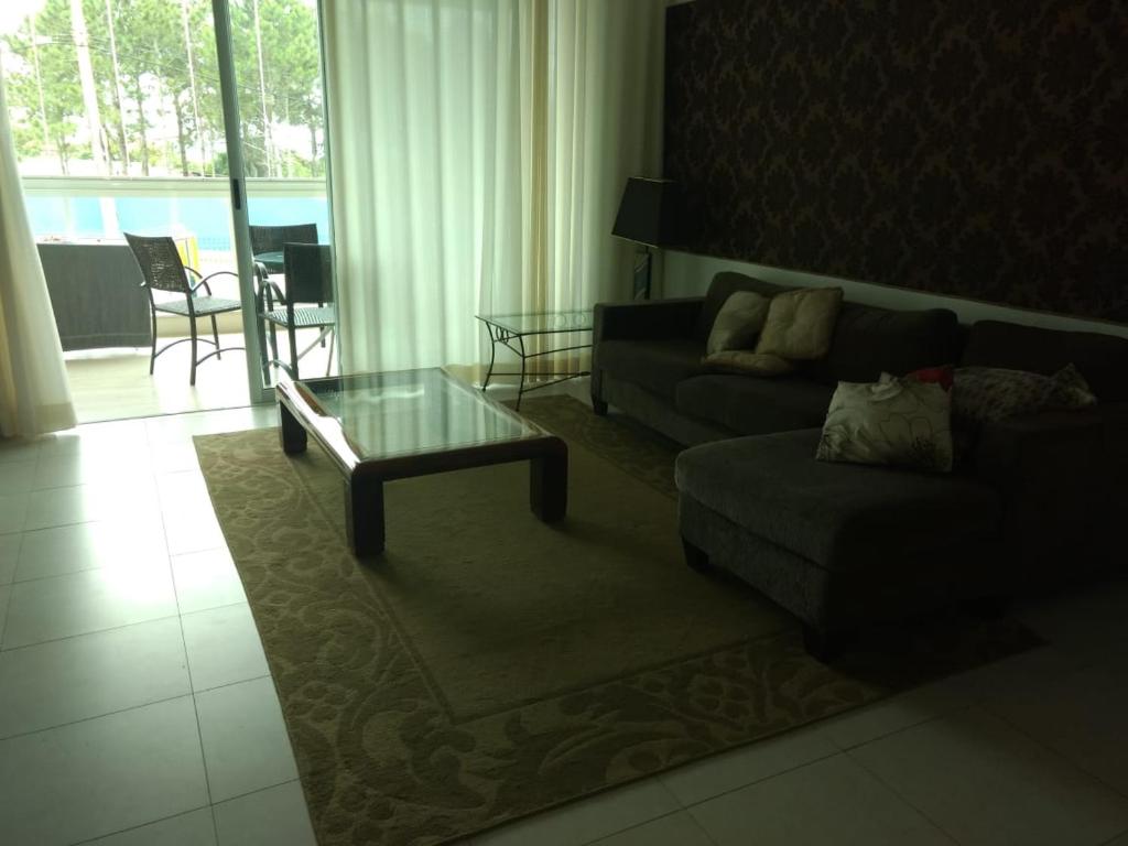  Apartamento na Praia Santinho V2 111