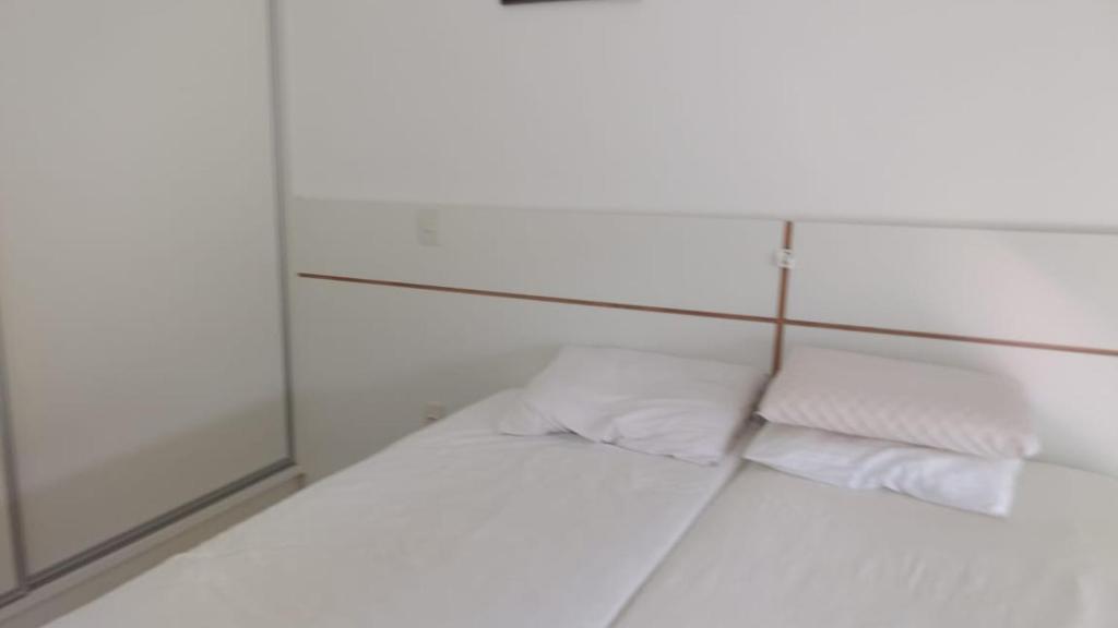  Apartamento na Praia Santinho V2 111