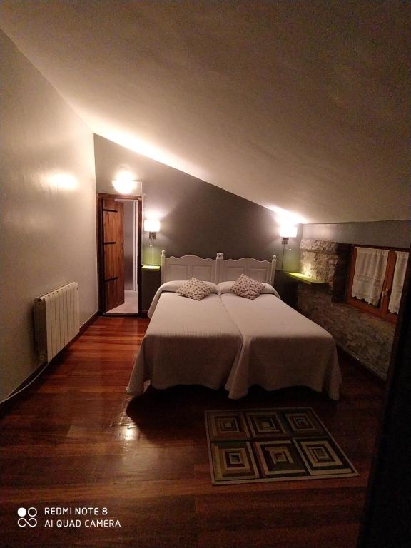 Cama o camas de una habitación en Casa Rural Haitzetxea