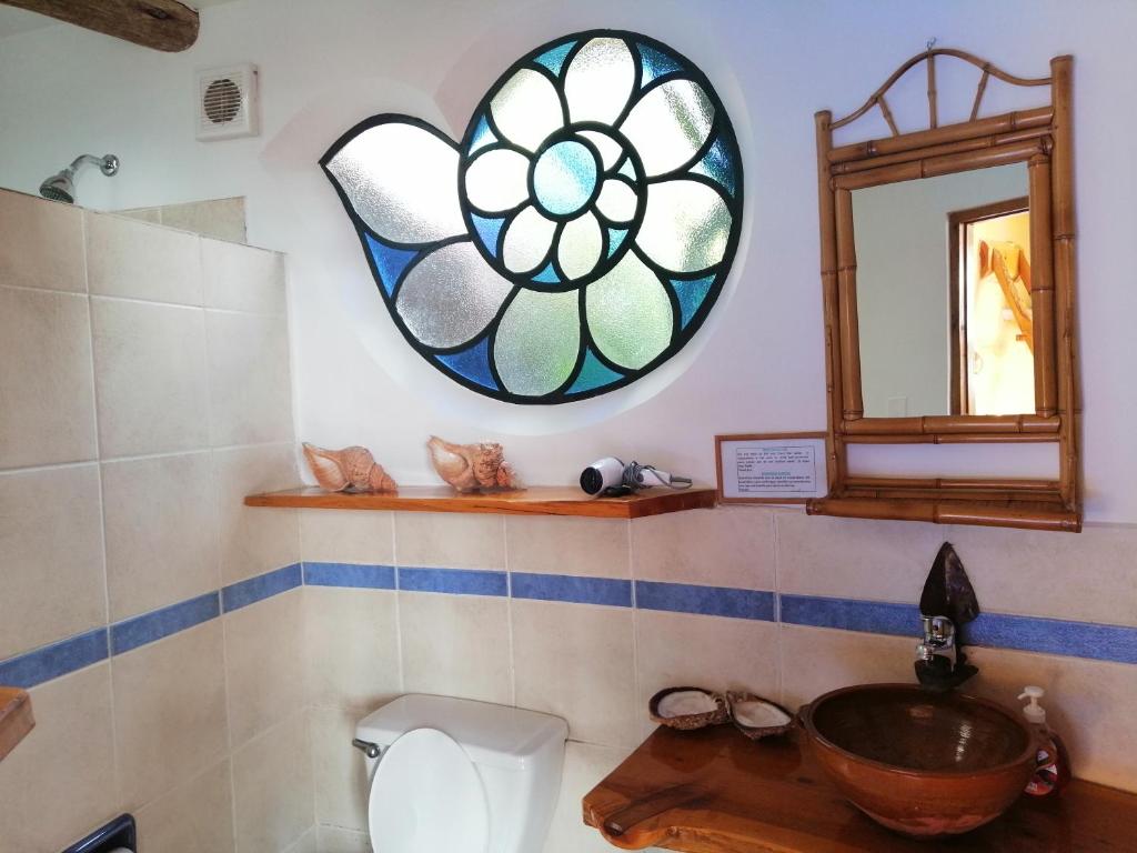 Koupelna v ubytování Hostal Las Olas