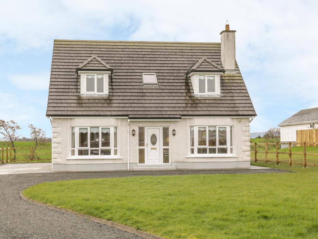 Houses To Rent In Crossmolina prospect house spring field mau