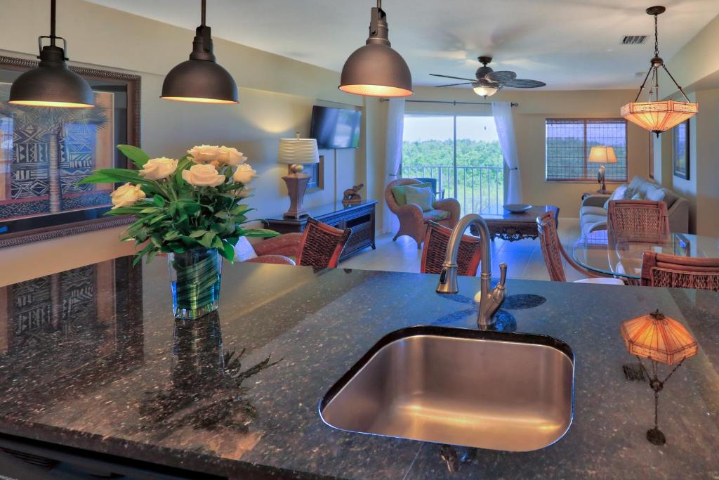 Posezení v ubytování Ocean Pointe Suites at Key Largo